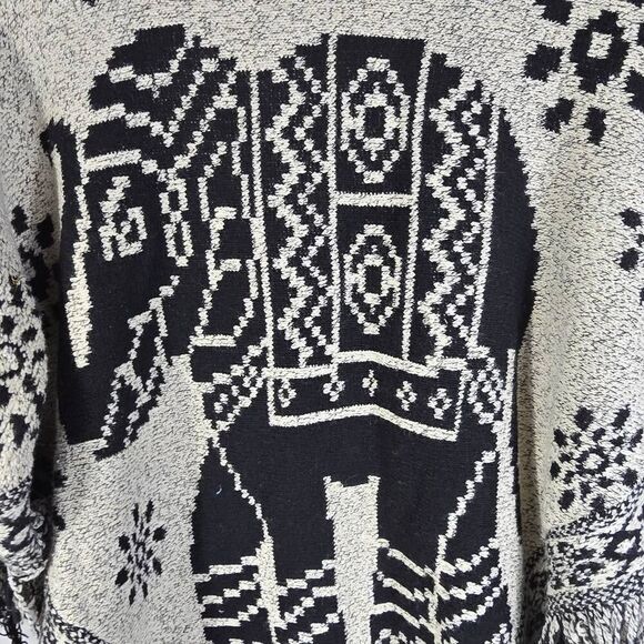 Elephant Knit Grey Poncho Sweater - Picture 6 of 10